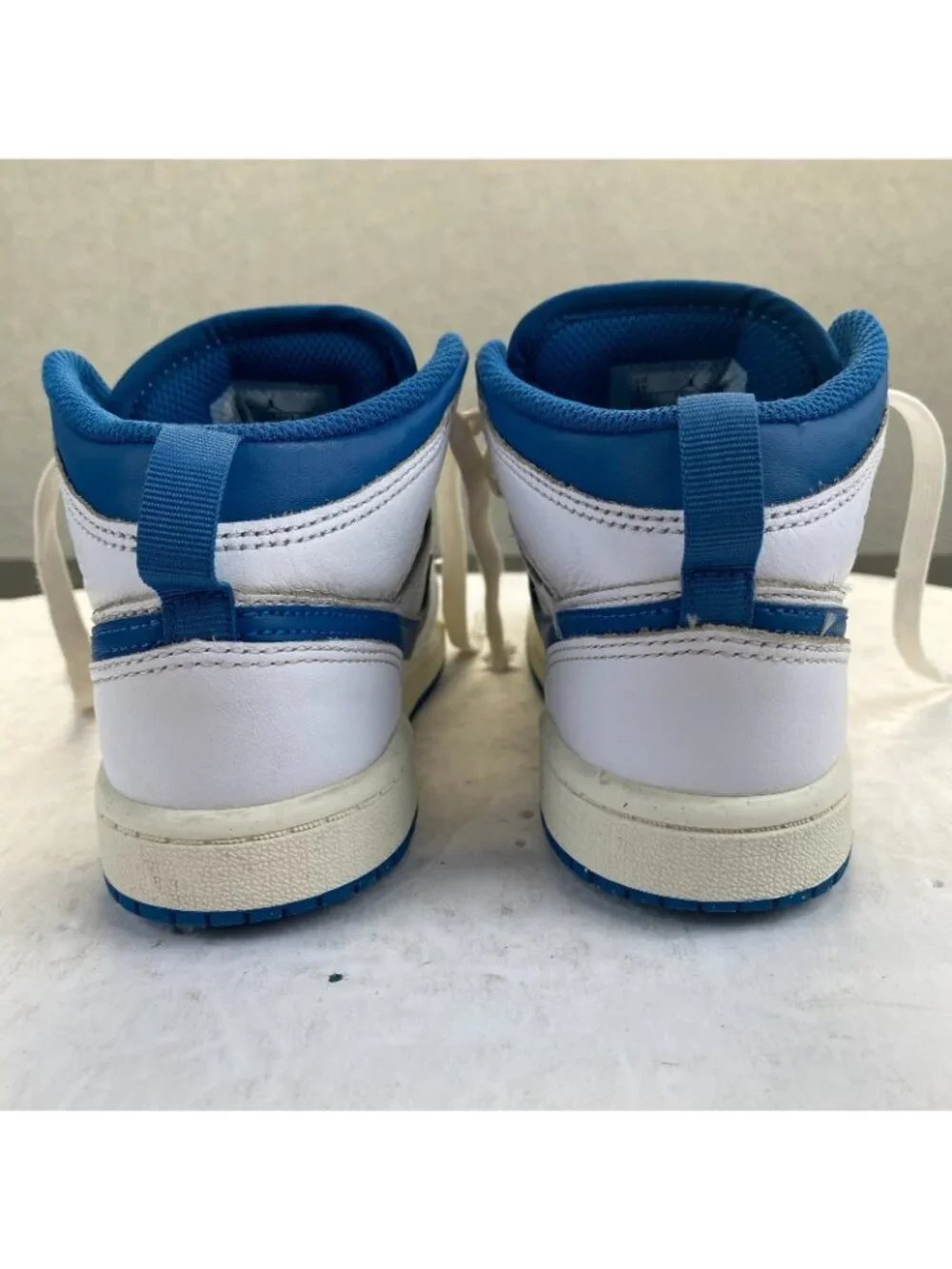 Air Jordan 1 Mid SE Industrial Blue GS FN7493-141 White / Sail/Blue Size 1Y